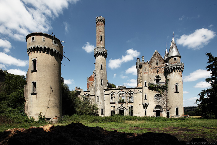 Ruines du château sans toits